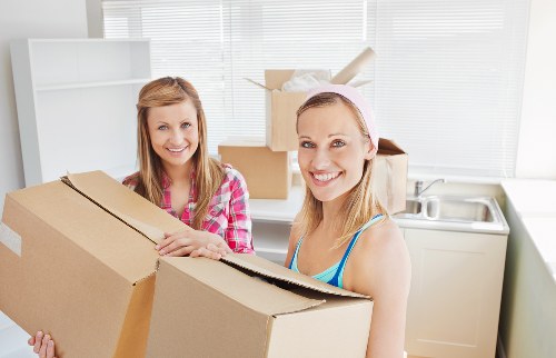 Professional home removals support for Richmond flats and houses